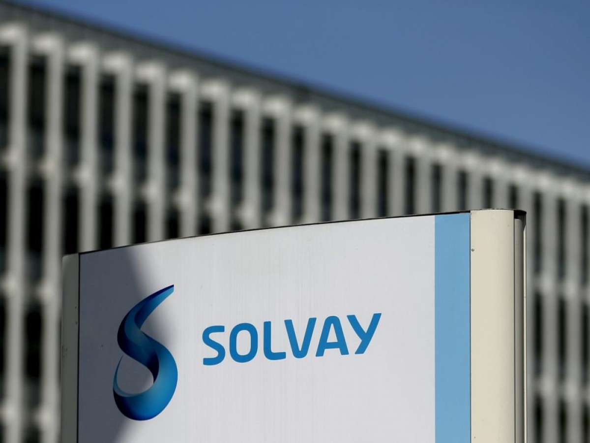 Solvay investit à La Rochelle en vue des batteries solides et diversifie ses produits de terres rares
